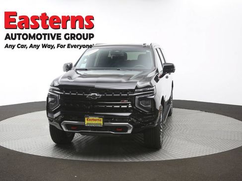 Used 2025 Chevrolet Suburban Z71 AWD/4WD image 58