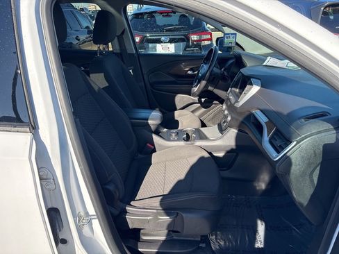 Used 2019 GMC Terrain SLE w/ Driver Convenience Package image 10