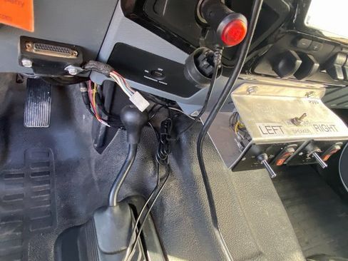 Used 2015 Ford F350 XL w/ Power Equipment Group image 24