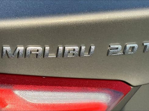Used 2020 Chevrolet Malibu Premier FWD image 30