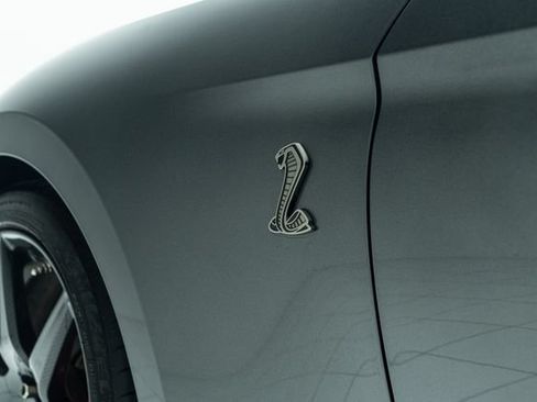 Used 2020 Ford Mustang Shelby GT500 w/ Carbon Fiber Track Pack RWD image 22