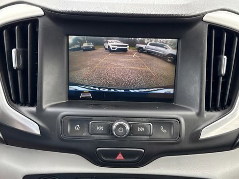 Used 2018 GMC Terrain SLE image 22