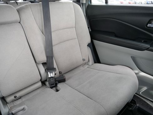 Used 2021 Honda Pilot EX image 14