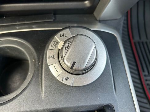 Used 2011 Toyota 4Runner Limited image 30