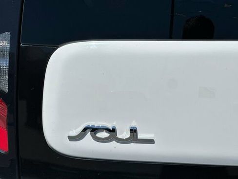 Used 2015 Kia Soul EV image 24