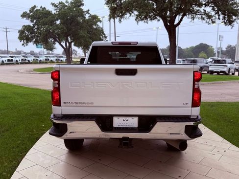 Used 2024 Chevrolet Silverado 2500 LT AWD/4WD image 7