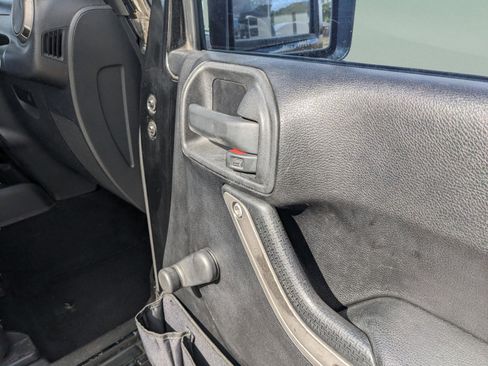 Used 2012 Jeep Wrangler Sport image 17