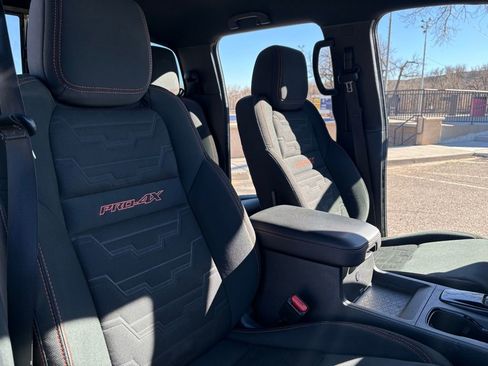 Used 2022 Nissan Frontier PRO-4X w/ Off-Road Protection Package image 14