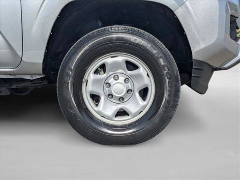 Used 2022 Toyota Tacoma SR image 23