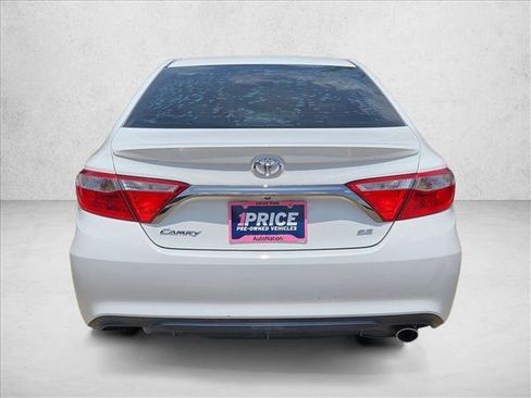 Used 2017 Toyota Camry SE FWD image 7