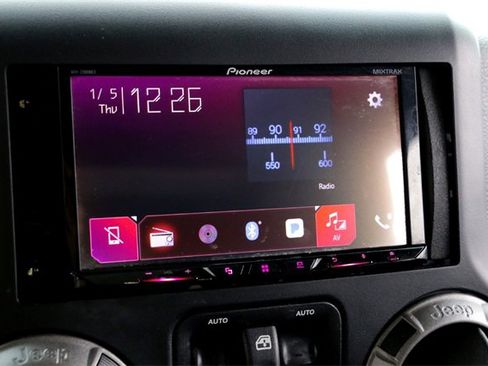 Used 2018 Jeep Wrangler Unlimited Sport S image 17