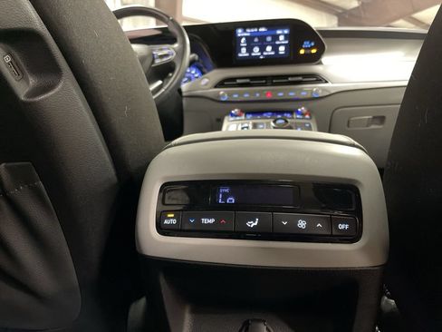 Used 2022 Hyundai Palisade SEL w/ Cargo Package FWD image 30
