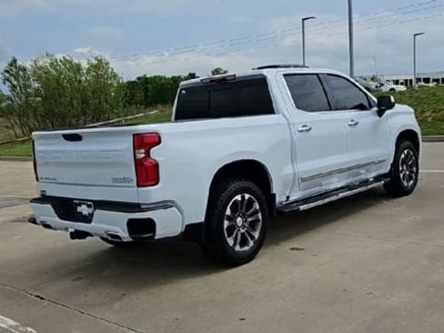 New 2026 Chevrolet Silverado 1500 High Country w/ Technology Package AWD/4WD image 8