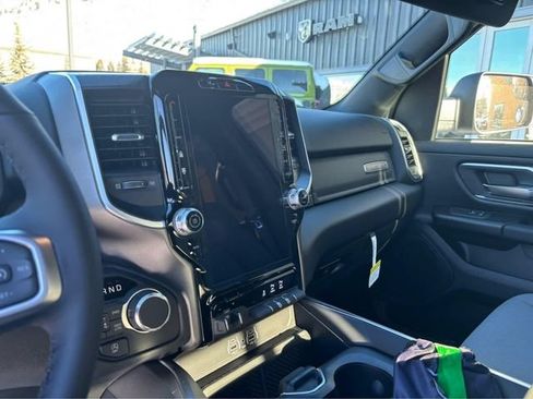 New 2026 RAM 1500 Big Horn AWD/4WD image 20