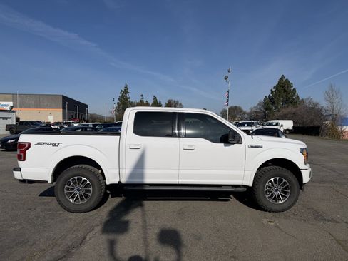 Used 2018 Ford F150 XLT w/ Equipment Group 302A Luxury image 6