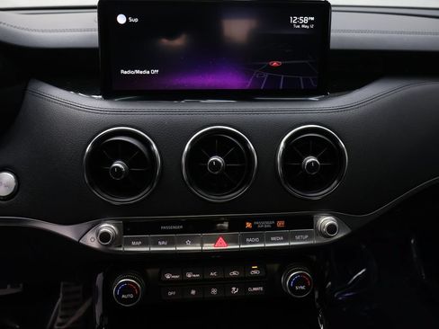 Used 2022 Kia Stinger GT-Line w/ Sun & Sound Package AWD/4WD image 23