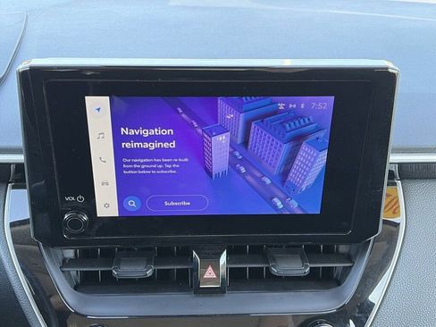 Used 2025 Toyota Corolla LE image 13