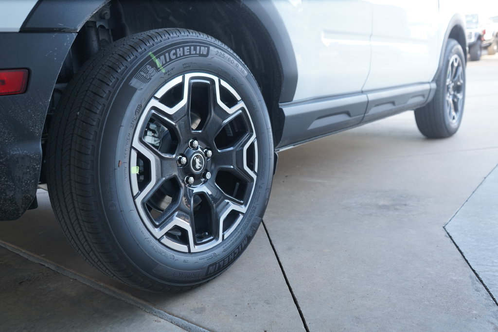 New 2026 Ford Bronco Sport Outer Banks w/ Outer Banks Tech Package+ AWD/4WD image 9