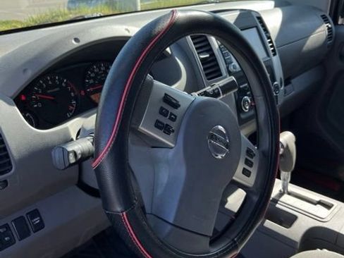 Used 2019 Nissan Frontier SV RWD image 13