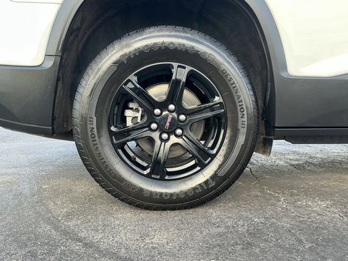 Used 2022 GMC Acadia AT4 w/ Preferred Package image 21