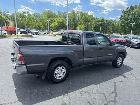 Used 2012 Toyota Tacoma 2WD Access Cab w/ SR5 Pkg image 7