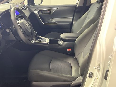 Used 2024 Toyota RAV4 LE image 14