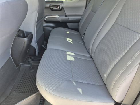 Used 2023 Toyota Tacoma SR5 w/ Technology Package AWD/4WD image 17