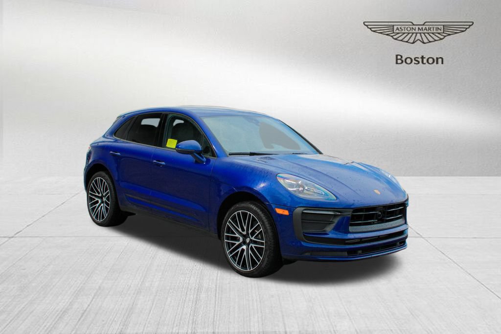 Used 2025 Porsche Macan AWD/4WD image 1