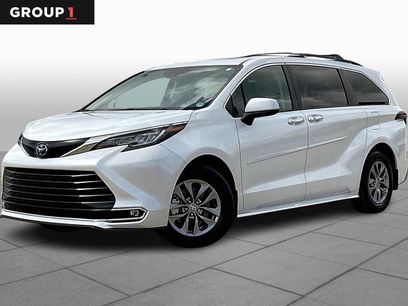 Used 2023 Toyota Sienna XLE
