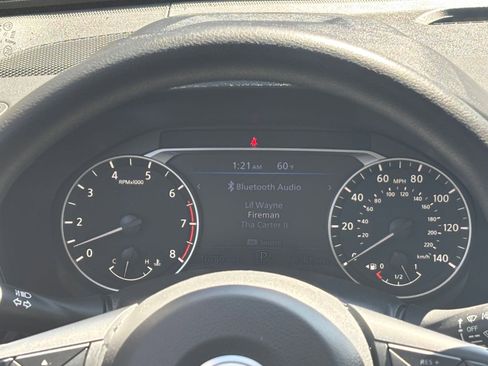 Used 2025 Nissan Altima 2.5 SV image 38