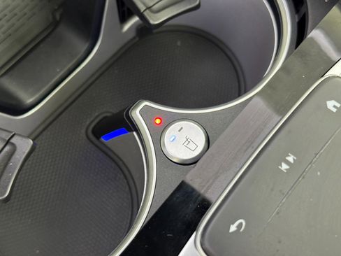 Used 2023 Mercedes-Benz Maybach GLS 600 4MATIC image 37