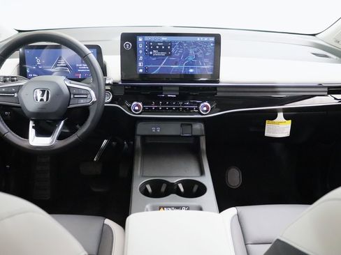 Used 2025 Honda Prologue Touring image 17