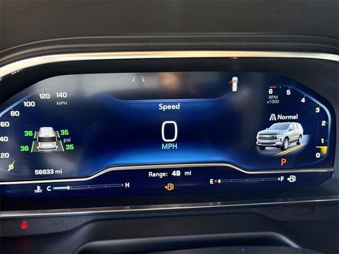 Used 2024 Chevrolet Suburban LT image 10