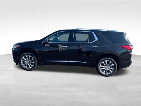 Used 2021 Chevrolet Traverse Premier w/ LPO, Floor Liner Package AWD/4WD image 2