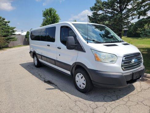 Used 2016 Ford Transit 350 XLT RWD image 5