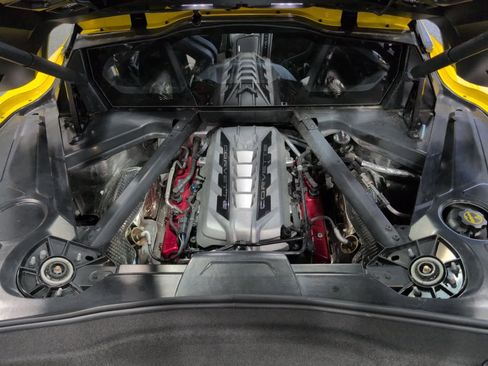 Used 2025 Chevrolet Corvette Stingray Coupe w/ Z51 Performance Package image 20