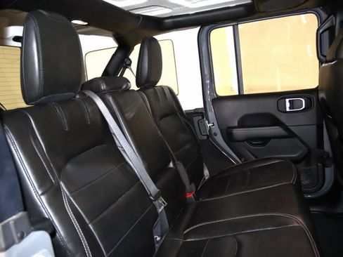 Used 2022 Jeep Wrangler Unlimited Sahara w/ Cold Weather Group image 79