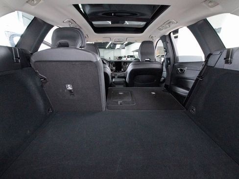 Certified 2025 Volvo XC60 B5 Plus image 32