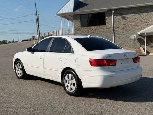 Used 2010 Hyundai Sonata GLS FWD image 3