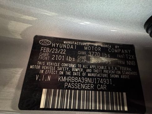 Used 2022 Hyundai Venue SE FWD image 27