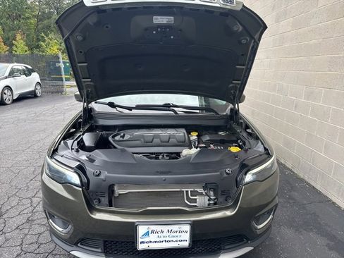 Used 2019 Jeep Cherokee Limited image 31