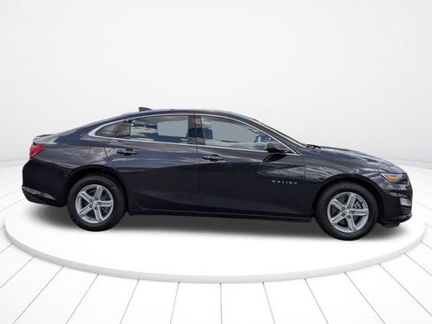 Used 2023 Chevrolet Malibu LS FWD image 2