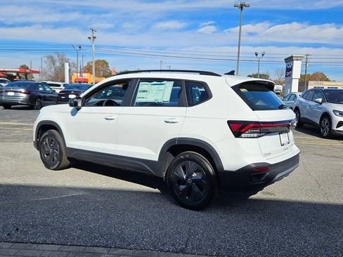 New 2026 Volkswagen Taos S image 9