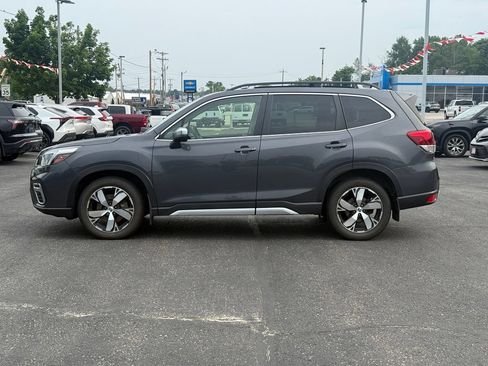 Used 2021 Subaru Forester Touring AWD/4WD image 2