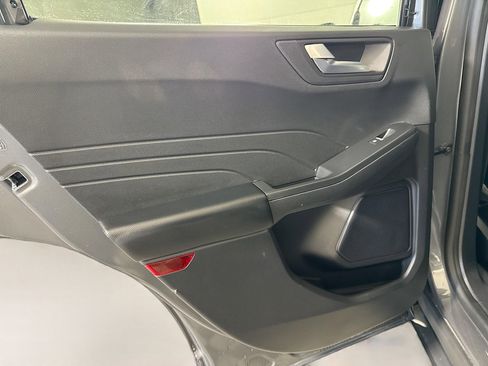 Used 2024 Ford Escape ST-Line Select image 26