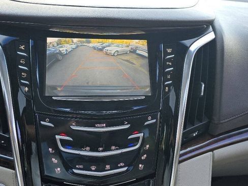 Used 2015 Cadillac Escalade Premium AWD/4WD image 29