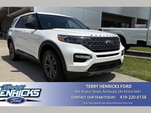 Used 2023 Ford Explorer XLT w/ Equipment Group 202A AWD/4WD image 1