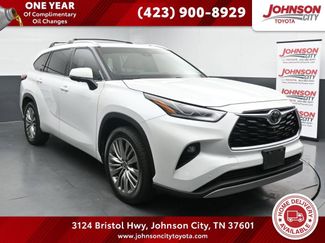 Used 2023 Toyota Highlander Platinum video 1