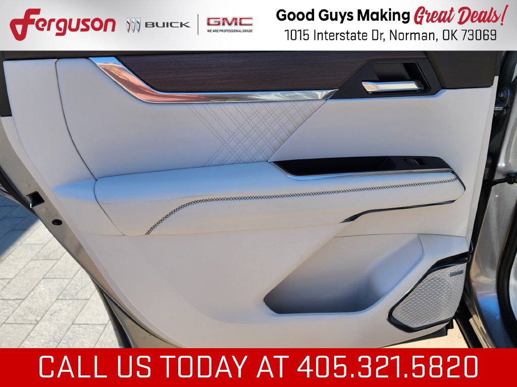 New 2026 GMC Acadia Denali w/ Super Cruise Package FWD image 45