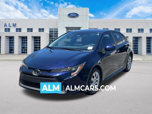 Used 2023 Toyota Corolla LE FWD image 1